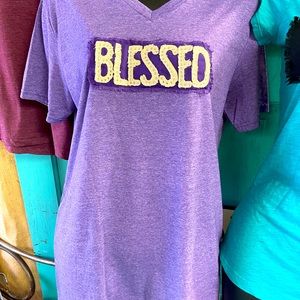 Vneck Vintage & distressed Chino Letters w/Bling